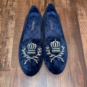 Vionic blue and gold velvet flat